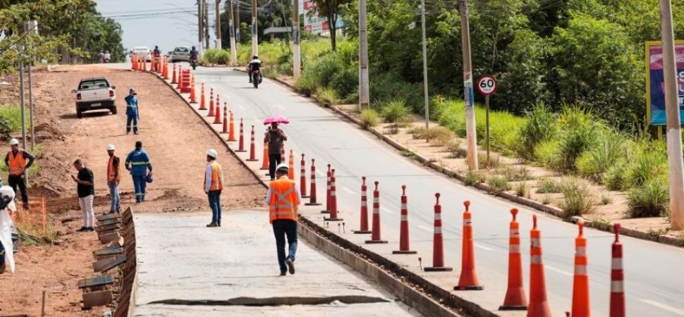 Insatisfeito com obras do BRT, Mauro ameaa rescindir contratos com empreiteiras
