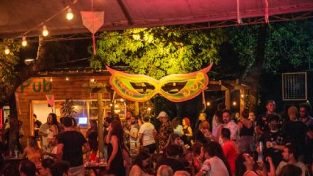 Roda de Samba - Garden Pub