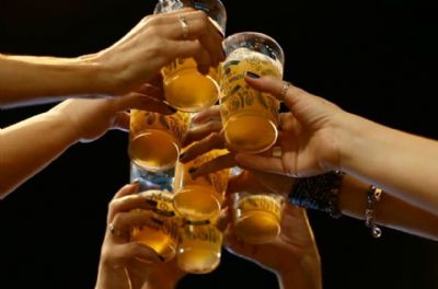 Cervejarias artesanais apresentam mais de 100 estilos de cerveja durante festival