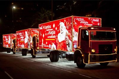 Caminhes natalinos da Coca-Cola passam por Cuiab, Vrzea Grande e outras quatro cidades de MT