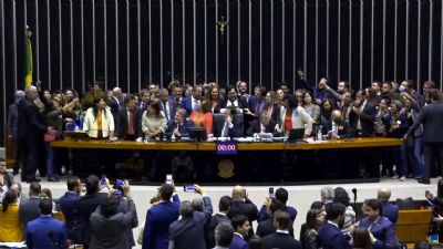 Congresso derruba vetos s leis Paulo Gustavo e Aldir Blanc 2