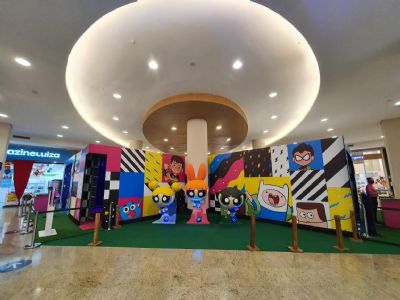 Exposio gratuita em shopping de Cuiab traz personagens da Cartoon Network
