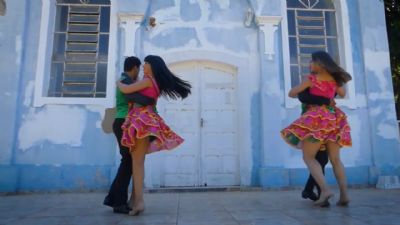 Banda de lambado com 15 anos de histria lana seu primeiro videoclipe