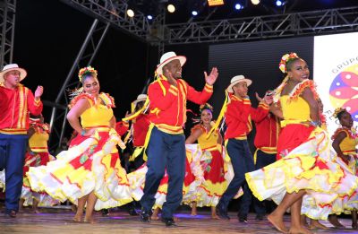 Grupo de Siriri Flor do Campo embarca para grandioso evento em Salvador