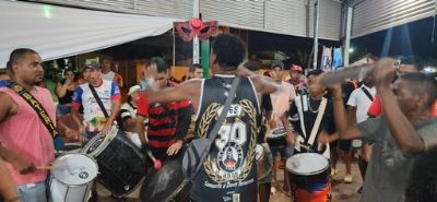 Em ritmo de samba, bloco de Cuiab leva 'lendas e mistrios' e faz alerta pela preservao da Amaznia