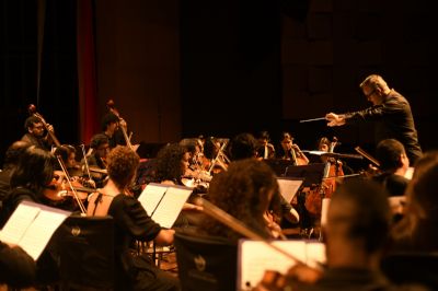 Orquestra CirandaMundo apresenta concerto especial no Cine Teatro Cuiab