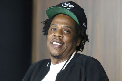 Jay-Z vai abrir faculdade de esporte e artes para incentivar jovens do Brooklyn