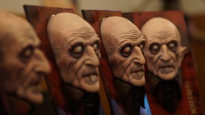 Busto de Nosferatu criado por artistas cuiabanos entra em pr-venda em junho
