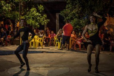 Festival de lambado com maior premiao da histria envolve msicos e bailarinos