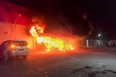 Briga e incndio deixam 18 mortos em discoteca na Indonsia