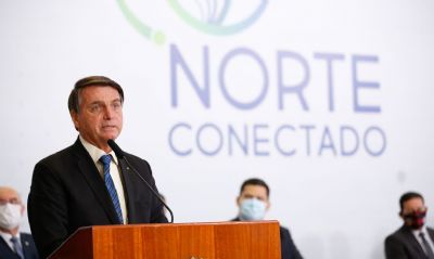 Bolsonaro participa da instalação dos cabos do Programa Norte Conectado