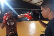 Cuiabano cria 'vakinha on-line' e vende trufas para treinar nos EUA e ir pro UFC