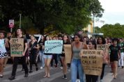 Estudantes fazem manifestao e cobram segurana no hospital universitrio da UFMT