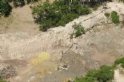 Grupo usa licena de explorao falsa para garimpo ilegal em Nova Lacerda