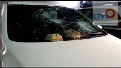 Trio  preso aps danificar carro de Uber em Cuiab; veja vdeo