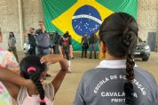 Cavalaria da PM promove festa para 200 crianas dos projetos sociais do batalho