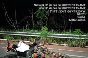 Fotos | Casal em moto morre aps ser atingindo por Range Rover a estrada da Chapada