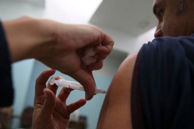 Campanha nacional de vacinao contra gripe comea nesta quarta-feira