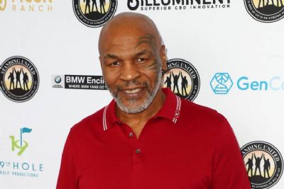 Ex-boxeador Mike Tyson revela que fuma mais de R$ 150 mil de maconha por ms