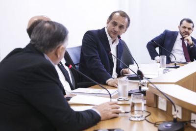 CPI da Renncia e Sonegao Fiscal define cinco sub-relatorias