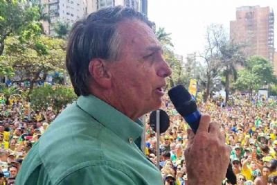 Bolsonaro faz campanha em Minas Gerais e destaca nmeros do emprego