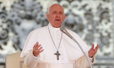 Papa diz que clima extremo  'coro de angstia' da Terra