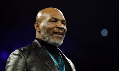 Aos 54 anos, Mike Tyson retorna aos ringues para luta de exibio