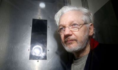 Assange, do WikiLeaks, fica mais prximo de extradio aos EUA