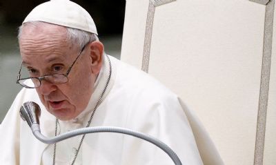 Papa Francisco critica 'crueldade' russa na Ucrnia