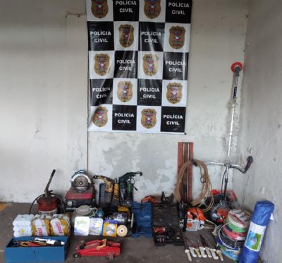 Polícia Civil apreende armas, munições e objetos furtados em Rondonópolis; dois são presos