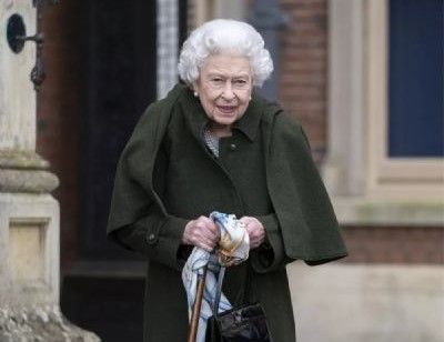 Rainha Elizabeth II  colocada sob superviso mdica; famlia  convocada
