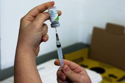 Em MT, aps 4 meses de campanha apenas 8% da populao est imunizada contra covid-19