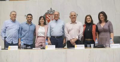 ​Alckmin sinaliza apoio a Tabata Amaral pela Prefeitura de SP; Lula tem aliana com Boulos