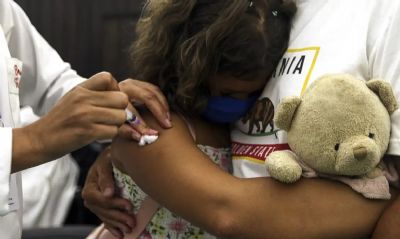 Cobertura vacinal completa contra covid em crianas no chega a 12%