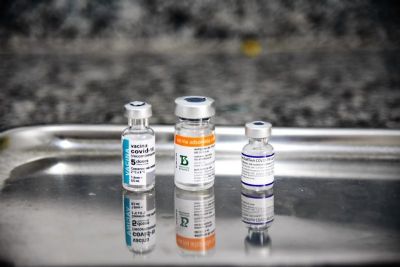 Cuiab aguarda vacinas para iniciar a imunizao de reforo de toda a populao adulta