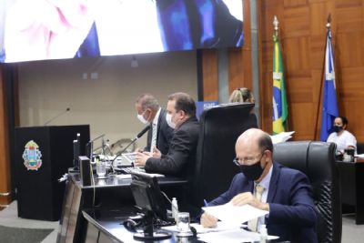 Deputados aprovam proposta e famlias em vulnerabilidade social recebero R$ 150 de auxlio