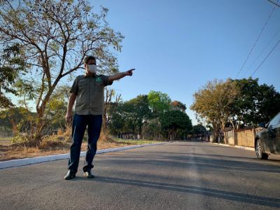 Bairro de Cuiab recebe asfalto aps 22 anos de espera