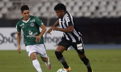 Gois tenta vencer Botafogo para continuar na luta por permanncia