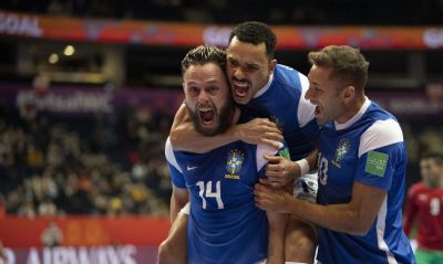 Brasil derrota o Marrocos e vai  semifinal da Copa do Mundo de futsal