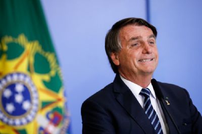 <Font color=Orange>Vdeo</font color> | Bolsonaro desmente apoio a Dorner em disputa por reeleio em Sinop