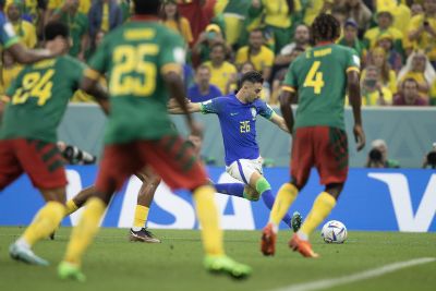 Mesmo com derrota, Brasil  lder de grupo na Copa do Mundo pela 16 vez