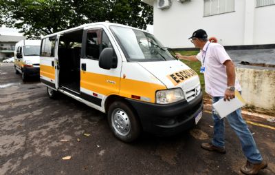 Aps presso do MP, Sinfra autoriza passagem de vans de estudantes com at 11 pessoas no Porto do Inferno