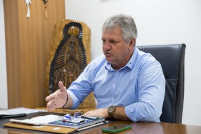 Dilmar concede ttulo de Capital Mato-grossense do Ouro  Peixoto de Azevedo