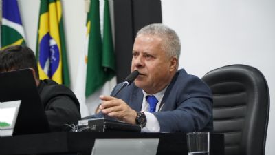 Dois pedidos de cassao do prefeito so protocolados e Chico 2000 explica tramitao