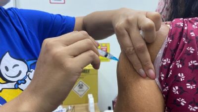 Sinop comea a aplicar vacina contra a covid em crianas de 35 escolas