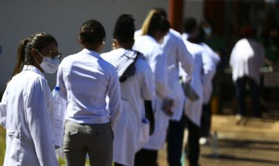 Mais de 54 mil profissionais disputam vaga de residncia pelo Enare