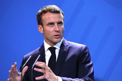Presidente da Frana se esfora para manter acordo nuclear de p