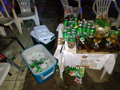 PM acaba com festa clandestina regada a lcool e drogas no Coxip