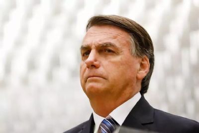 Mdico diz que Bolsonaro ter de passar por nova cirurgia ao retornar ao Brasil