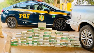 PRF apreende mais de 100 kg de droga nas rodovias federais de MT